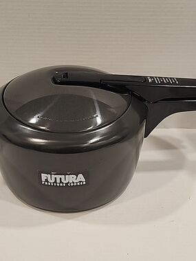Black Pressure Cooker - Compact Serveware